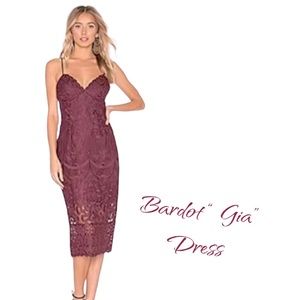 NWOT! Bardot Lace “Gia” Cocktail Dress in Wine. Size 6